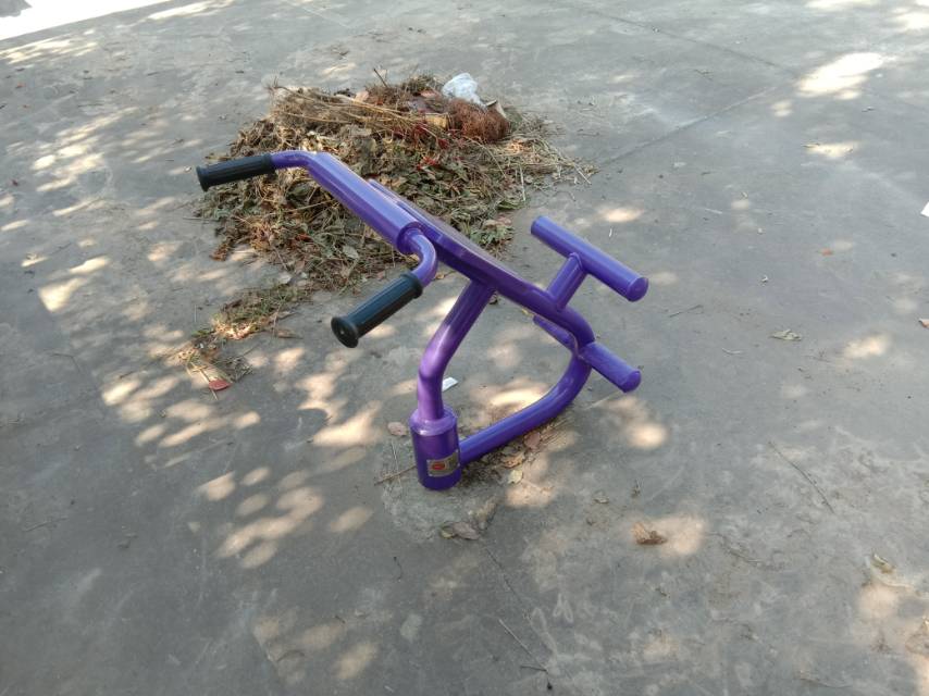 背肌訓(xùn)練器