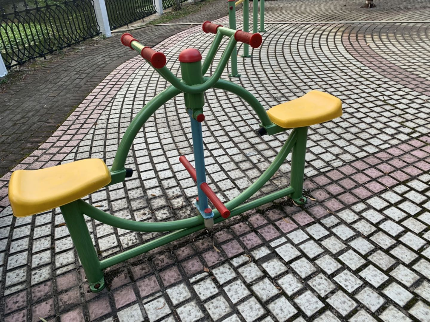 下肢康復(fù)器