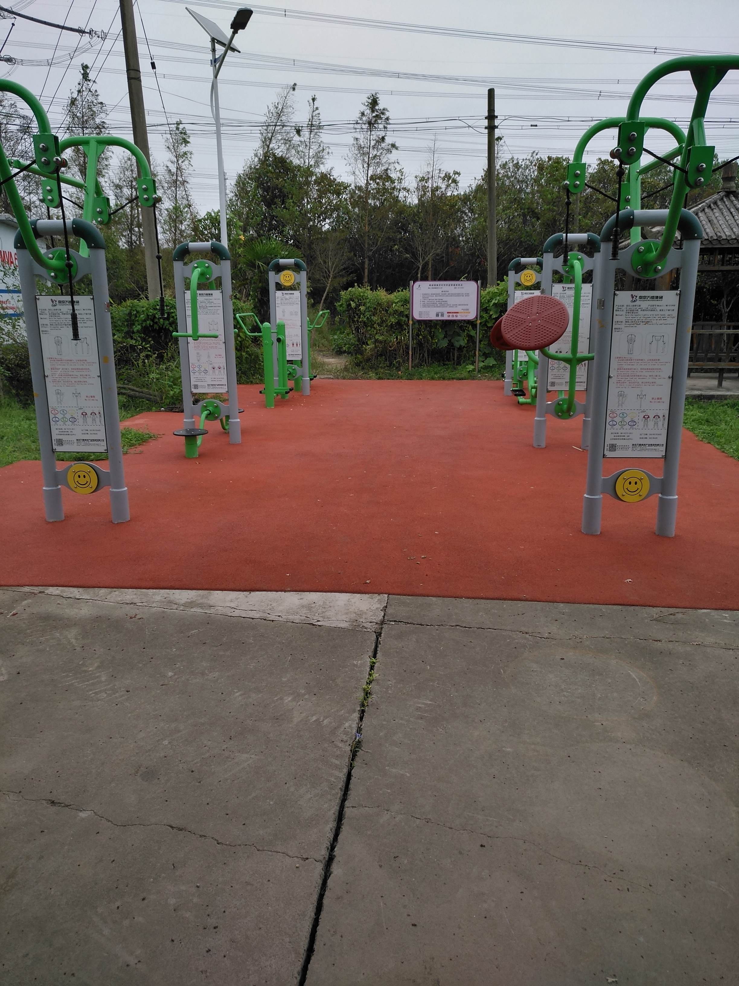 奉城鎮(zhèn)洪廟錦華苑D區(qū)市民益智健身苑點(diǎn)