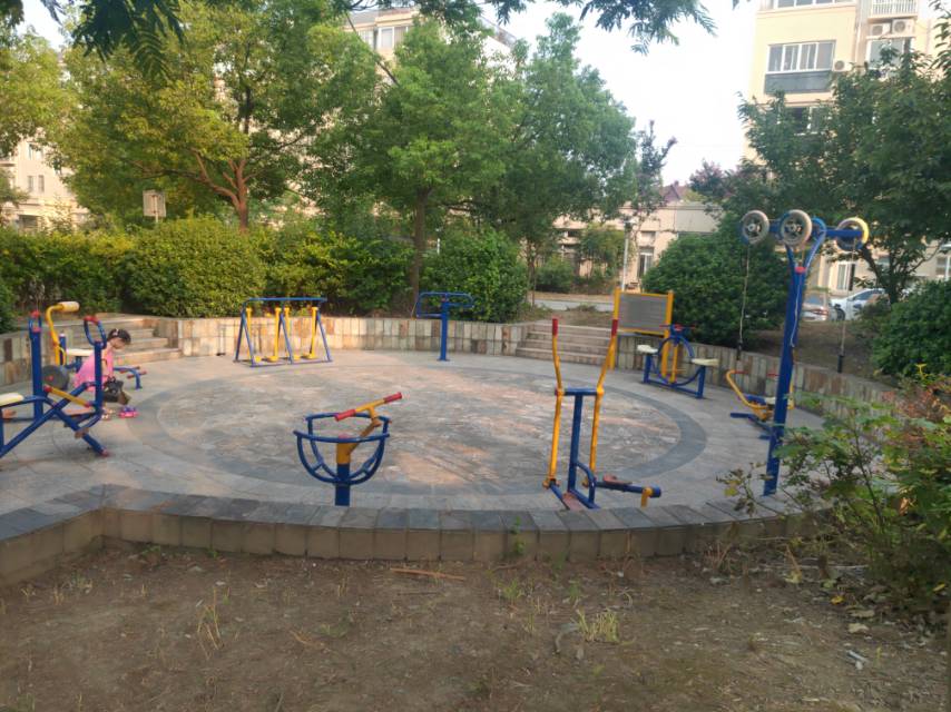 博園社區(qū)益智健身點