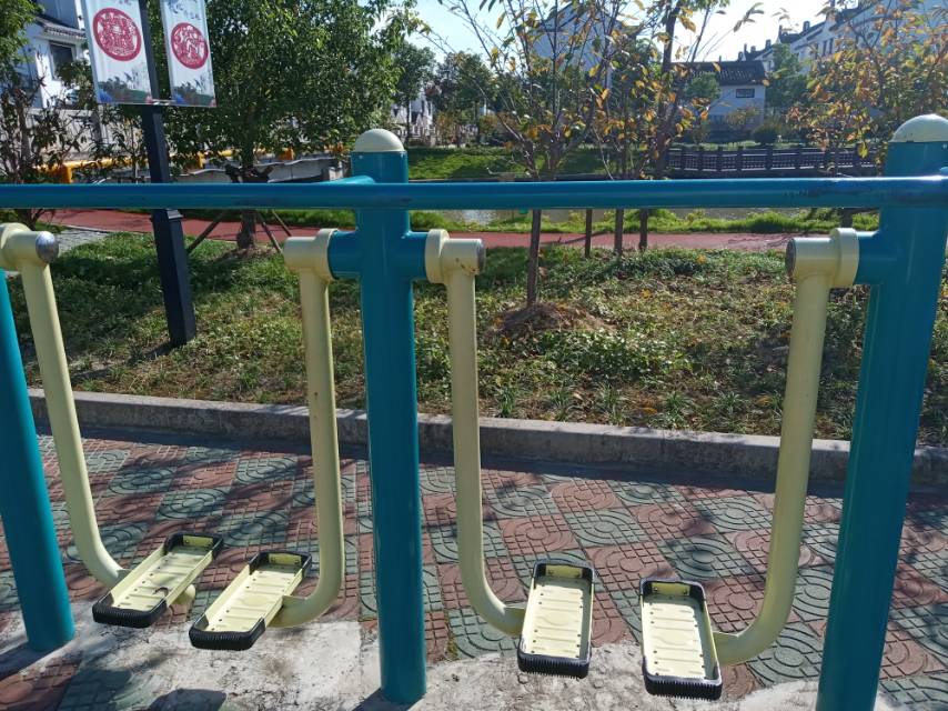 雙位太空漫步機(jī)