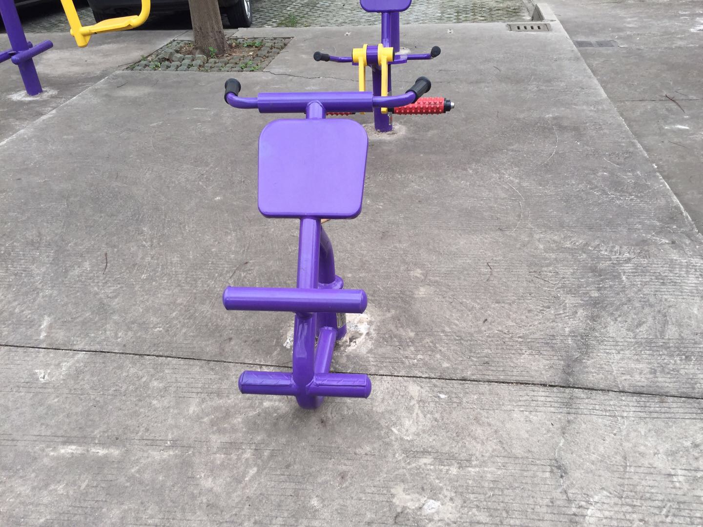 背肌訓(xùn)練器