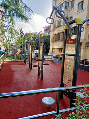 南橋鎮(zhèn)解放一居市民益智健身苑點