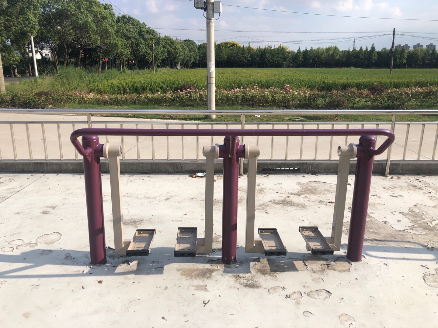 二位太空漫步機