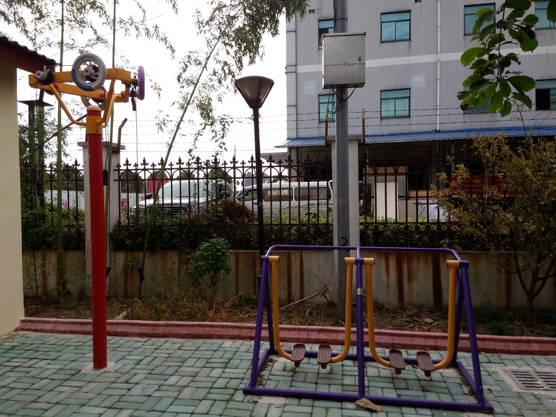 馬陸居委金馬南區(qū)市民健身點