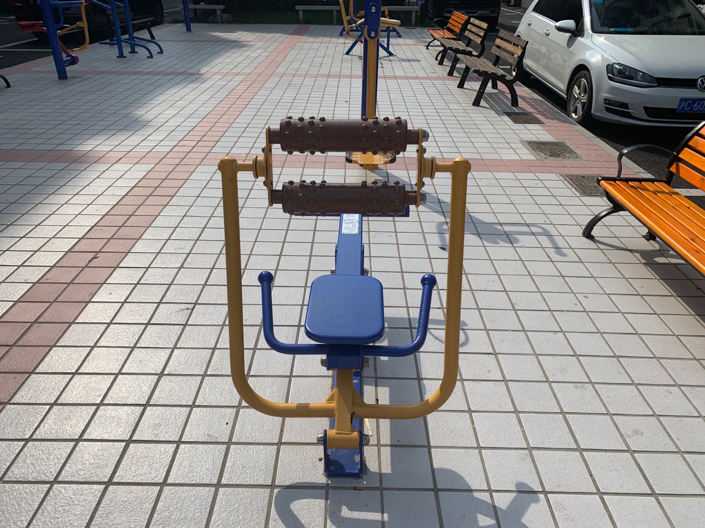 腹背屈伸/劃船訓(xùn)練器