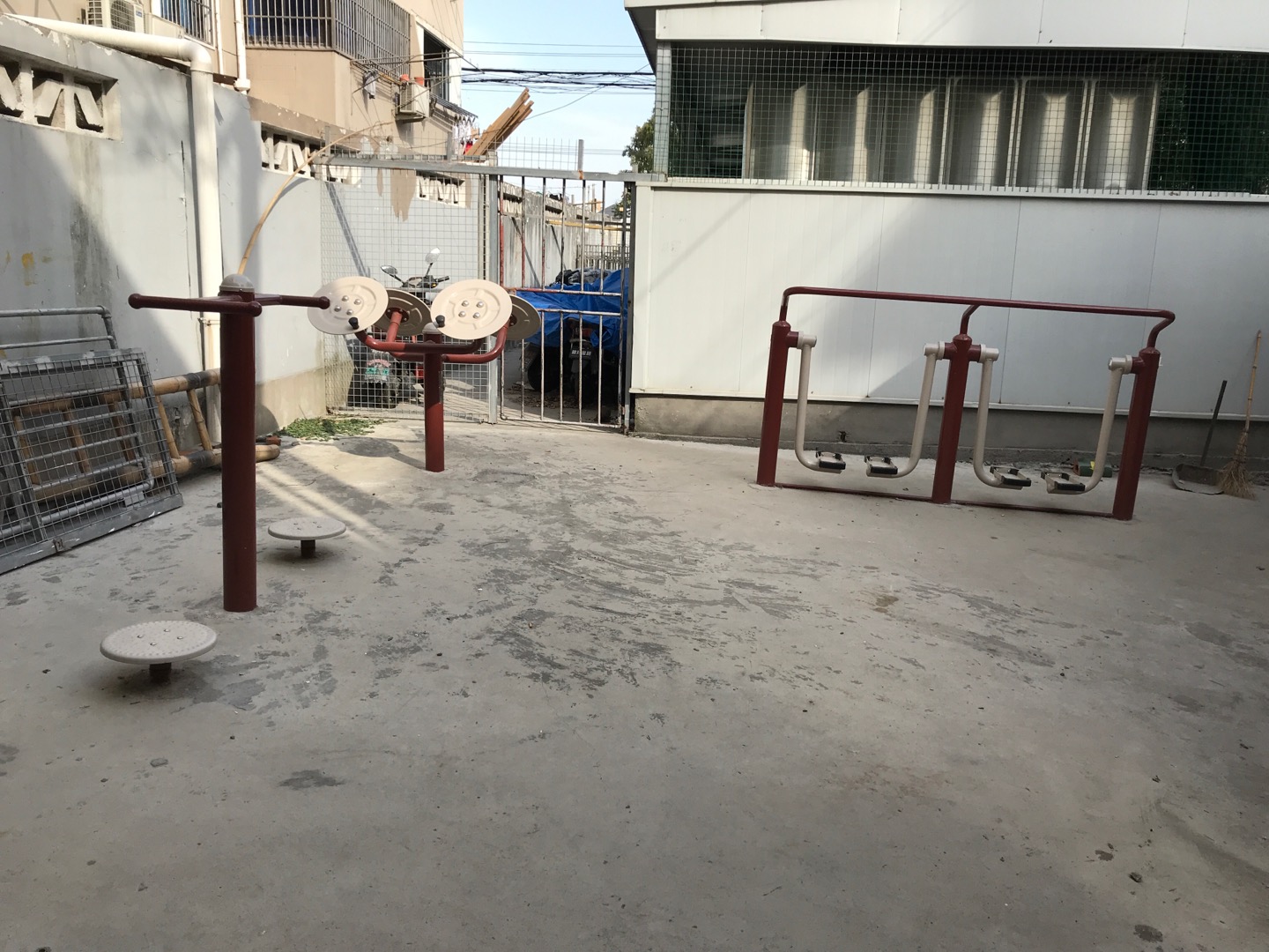 青城社區(qū)健身苑點(diǎn)3