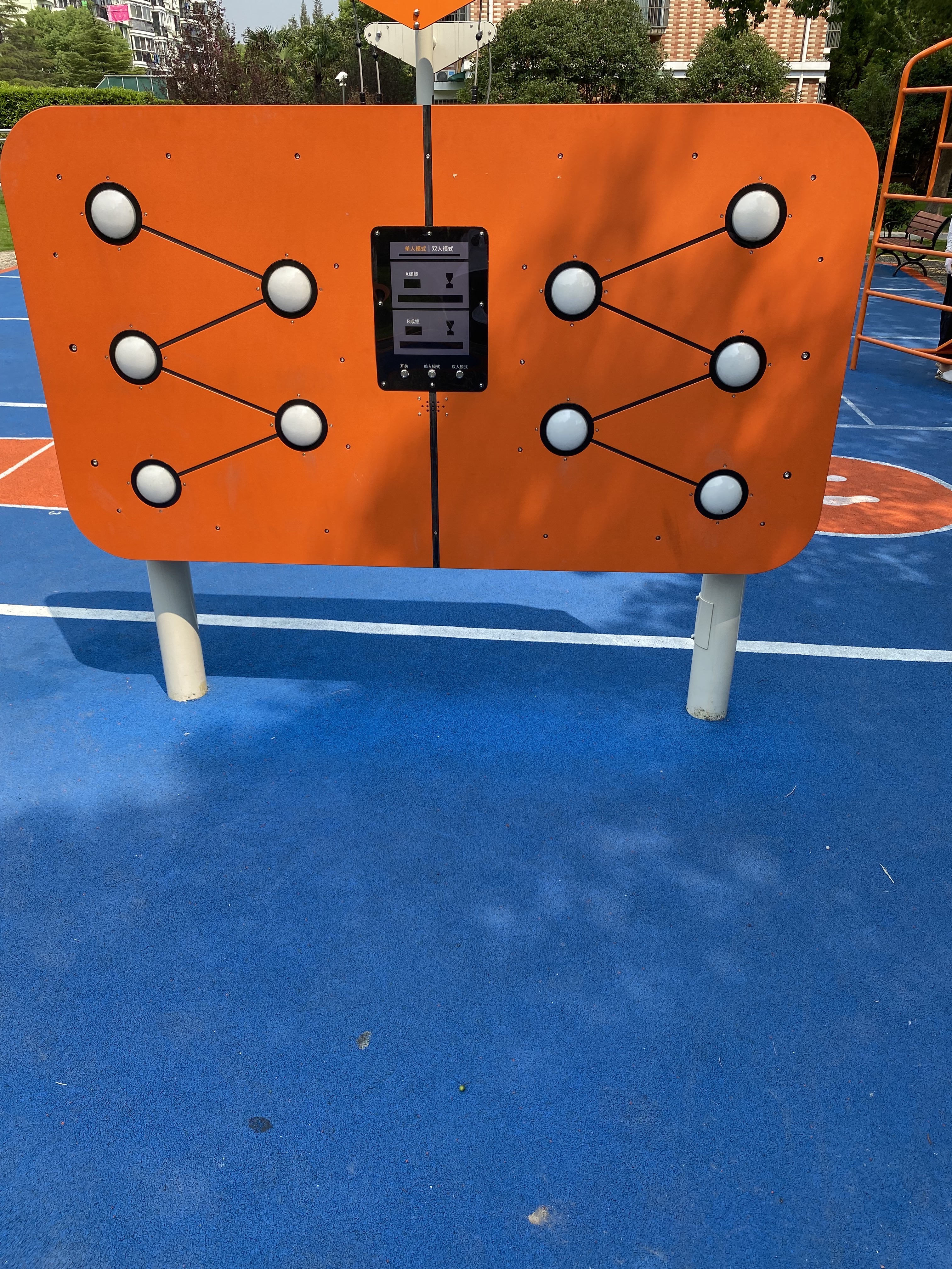 兒童娛樂(lè)設(shè)施