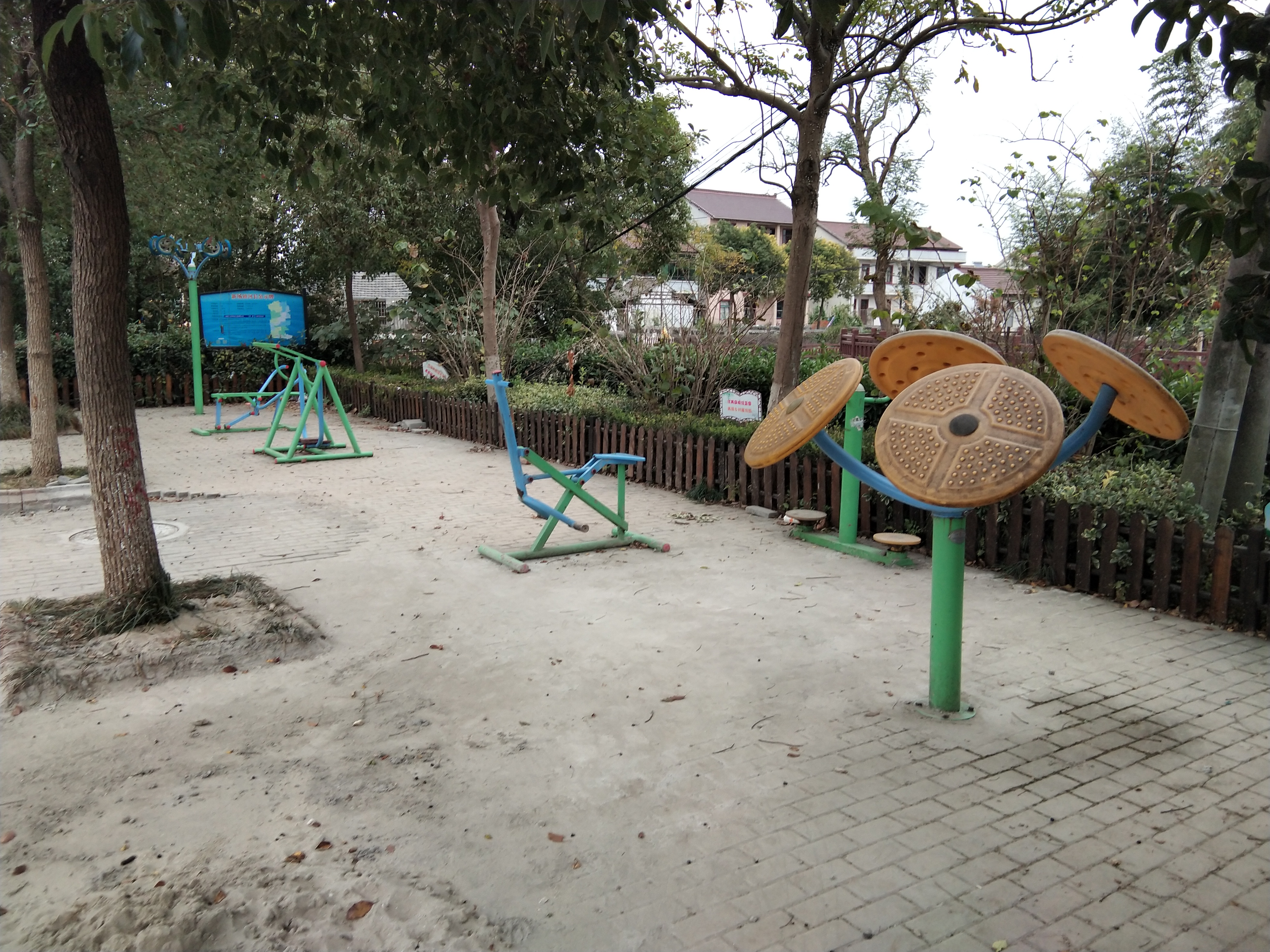 21組健身苑點(diǎn)