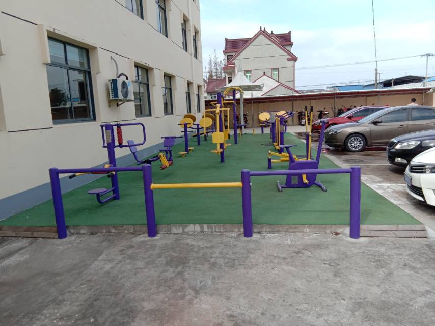 崇明區(qū)中興鎮(zhèn)永南村三陽(yáng)基地健身點(diǎn)