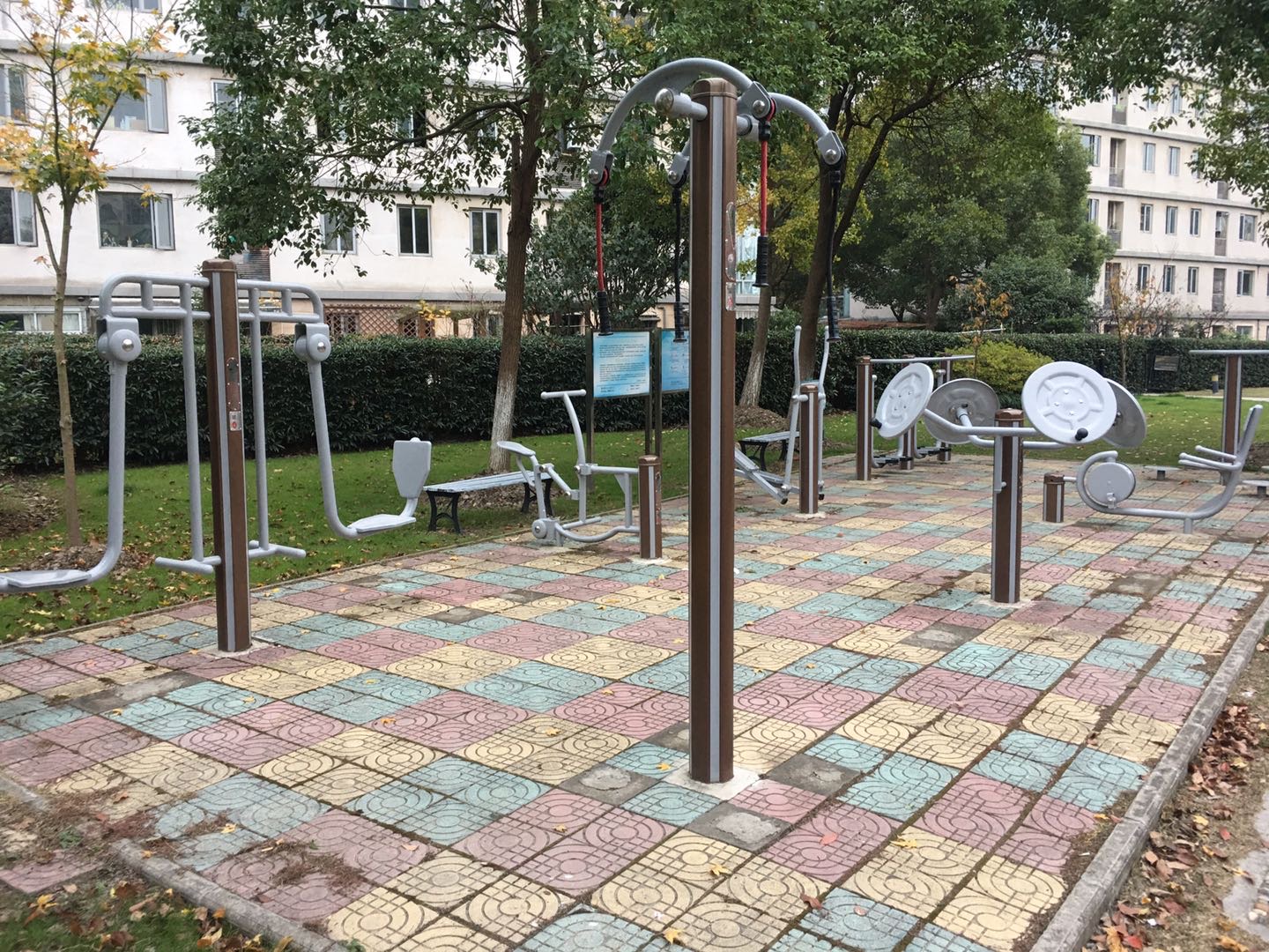 櫻桃苑居委健身點(diǎn)1