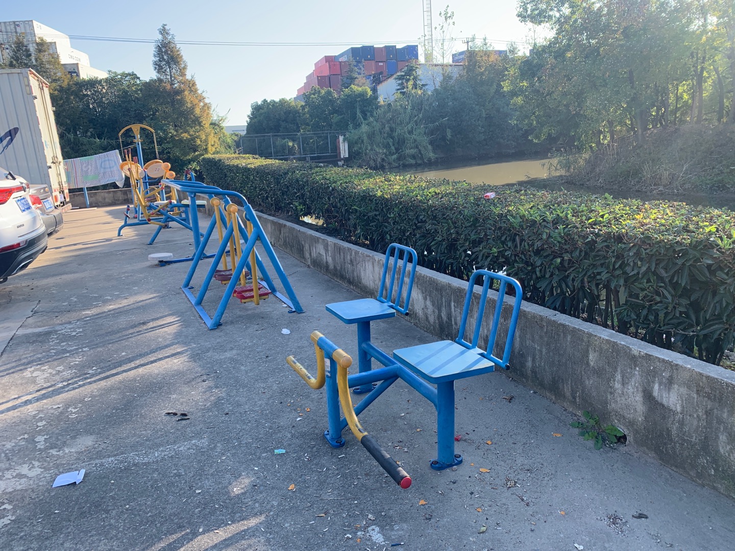 浦東新區(qū)高東鎮(zhèn)革新村健身苑點(diǎn)2