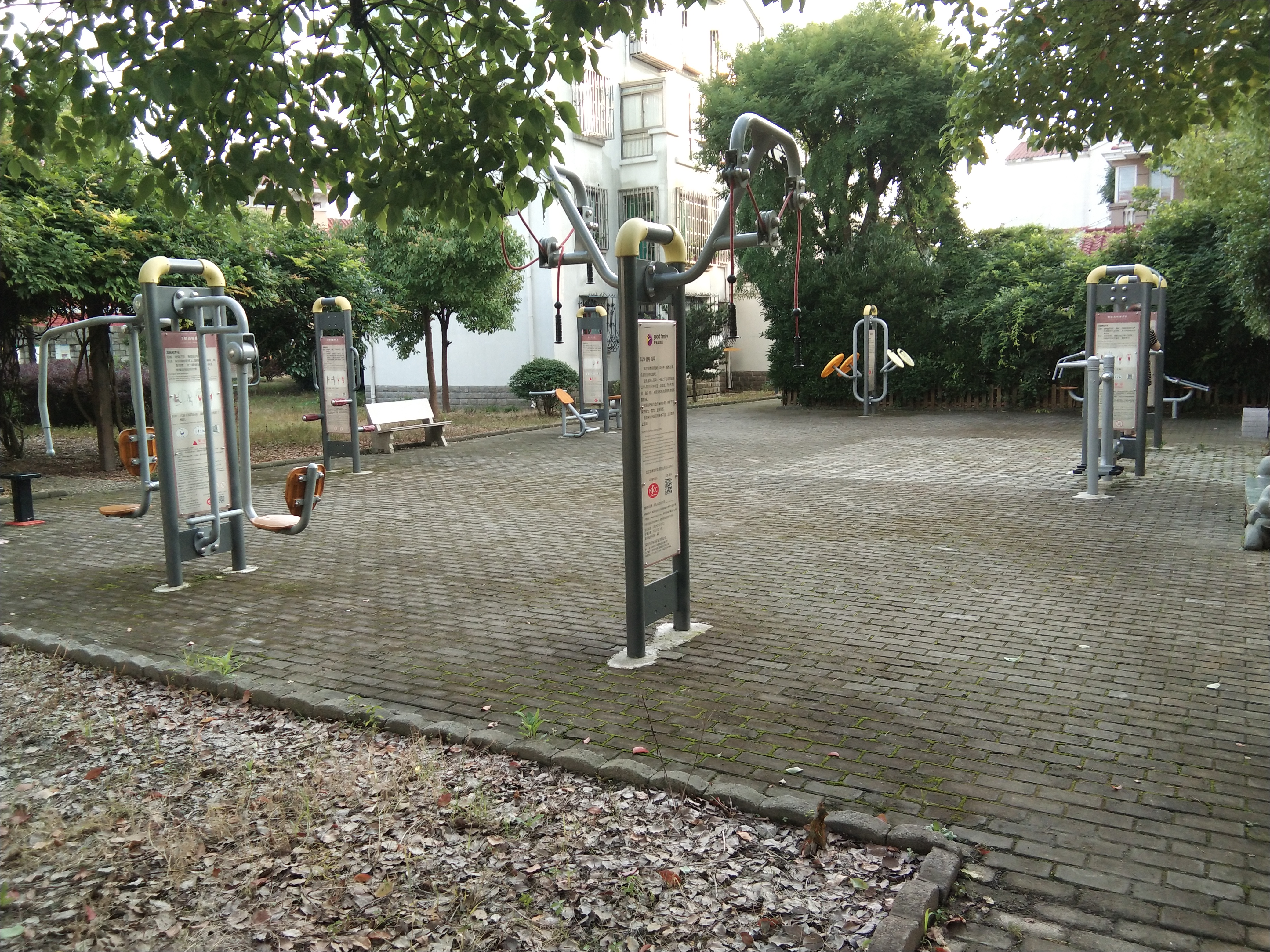 奉城商都市民益智健身苑點