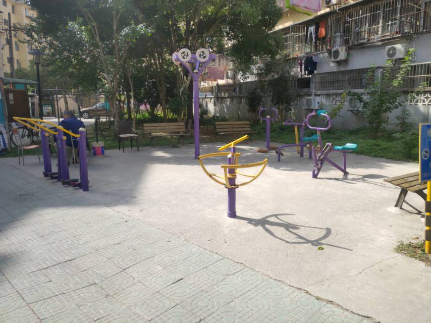 昌四居委550弄健身點