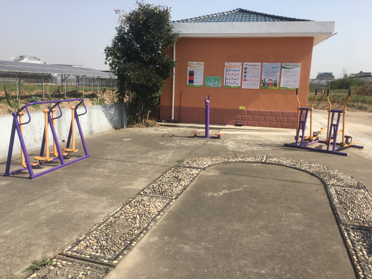 老港鎮(zhèn)牛肚村民委員會(huì)6組健身苑點(diǎn)