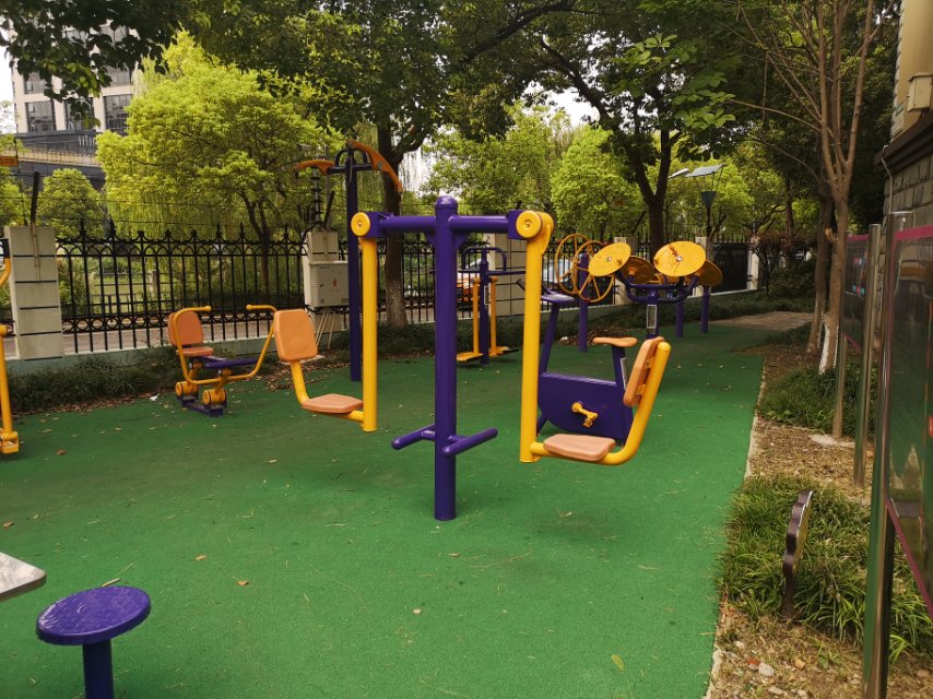 盈浦街道慶新社區(qū)新錦港健身苑點