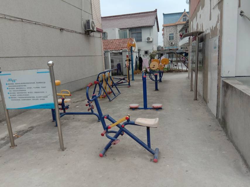 中圩村9組費(fèi)家宅6號(hào)前健身路徑