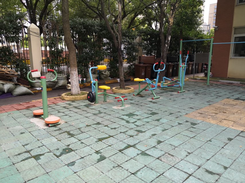 華林路四居委健身苑點(diǎn)C