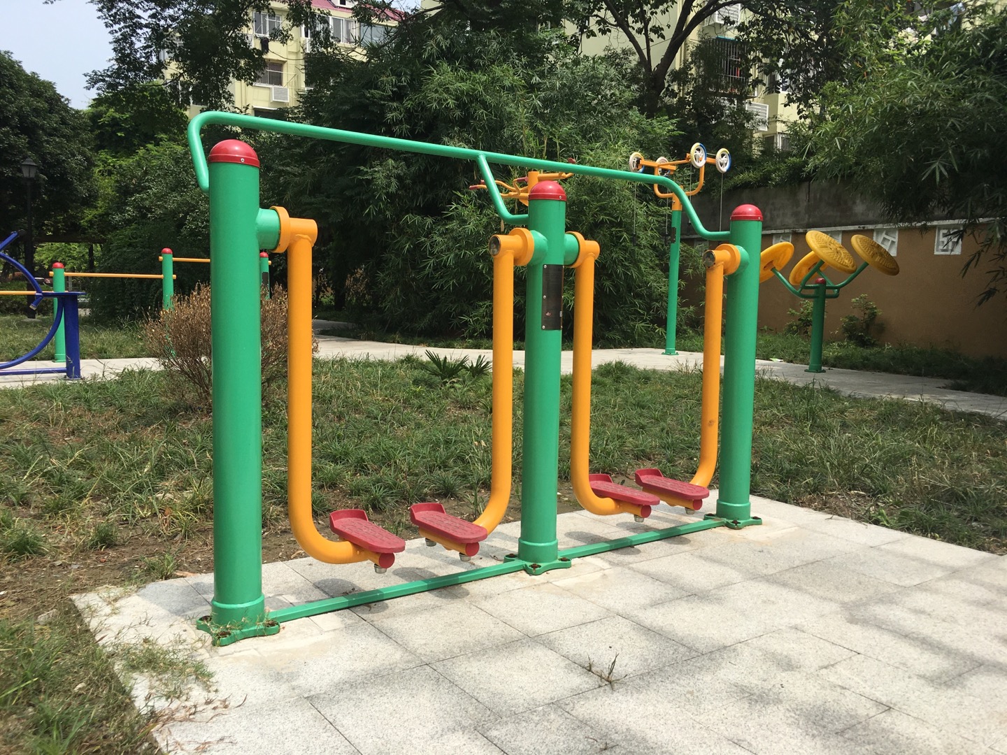 兩聯(lián)漫步機