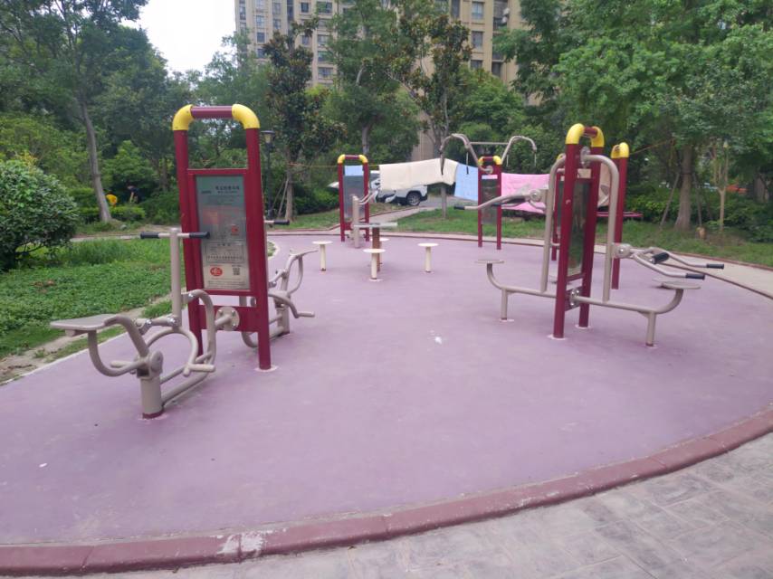 井亭苑社區(qū)益智健身點