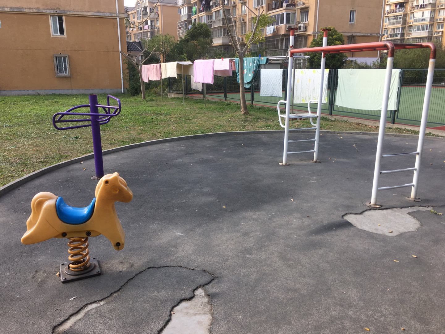 慶東居委健身點2