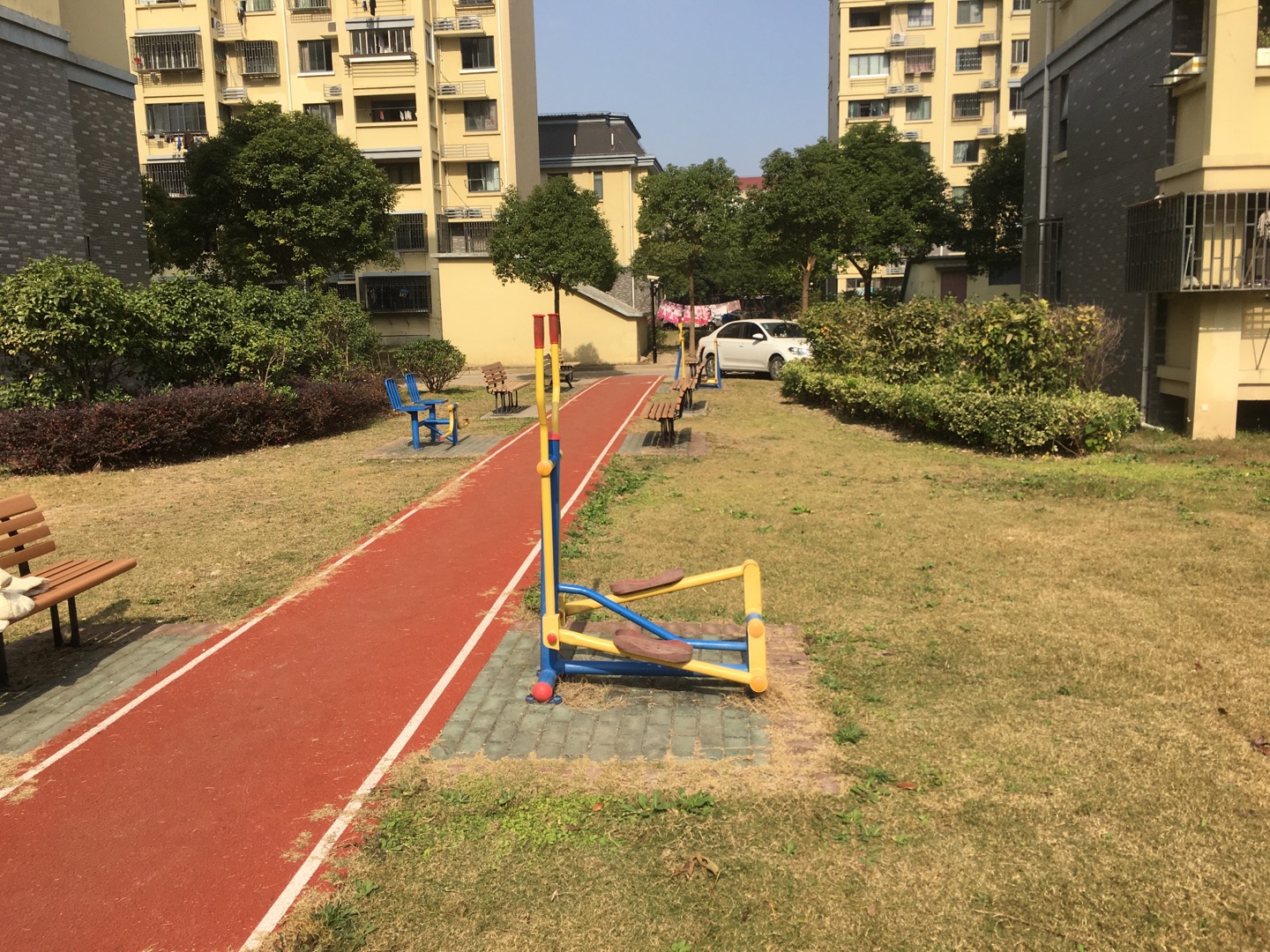 慶華居委健身點(diǎn)2