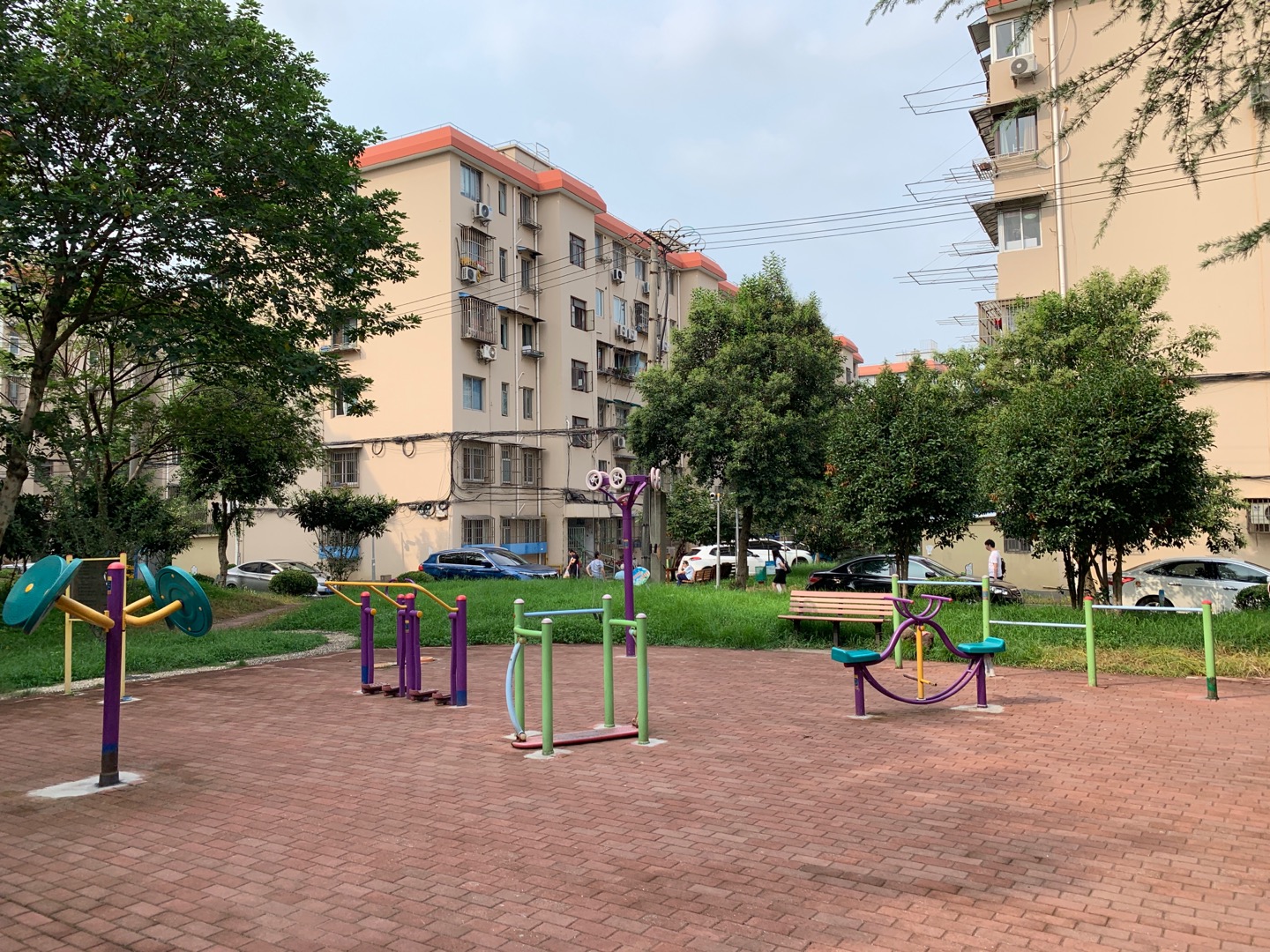 淞南五村二居委新新五村健身點(diǎn)