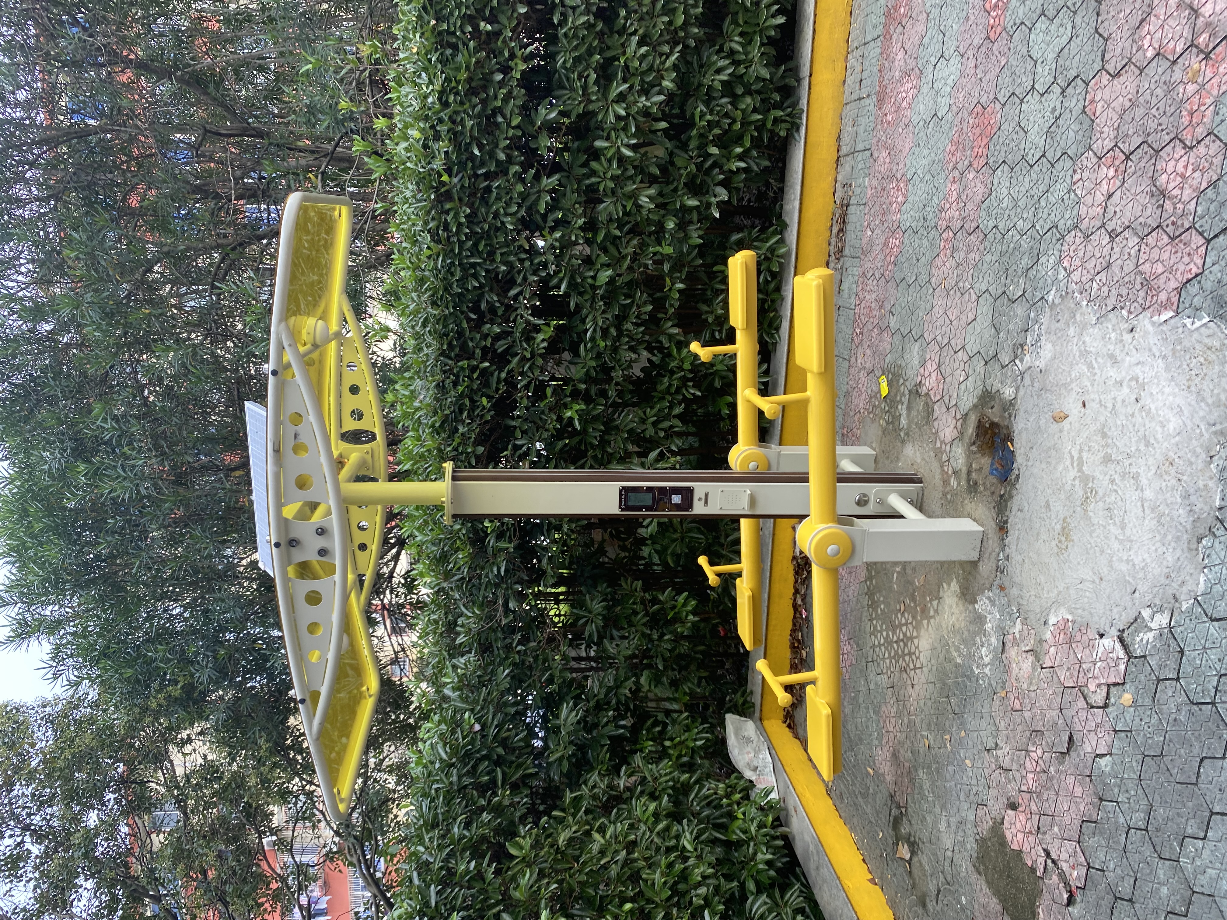 雙位四人智能蹺蹺板