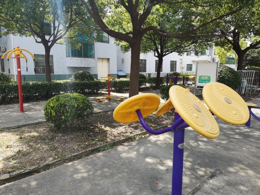 秦山苑北區(qū)健身點(diǎn)