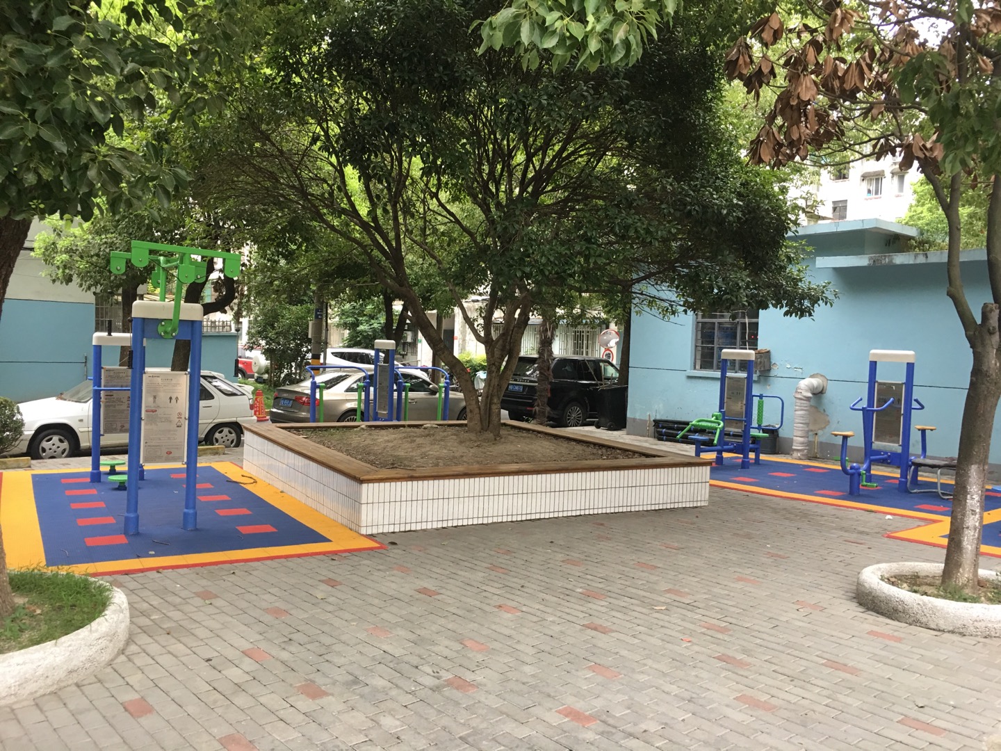 大華三村三居益智健身點(diǎn)