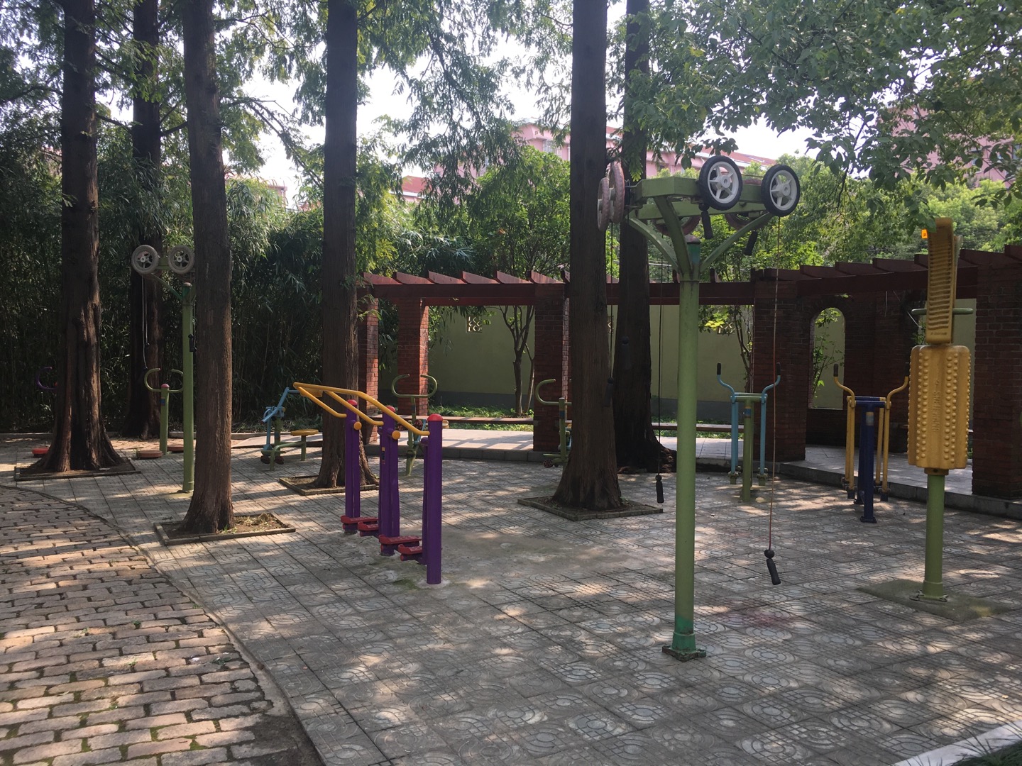 金斯居委南洋綠都健身點(diǎn)