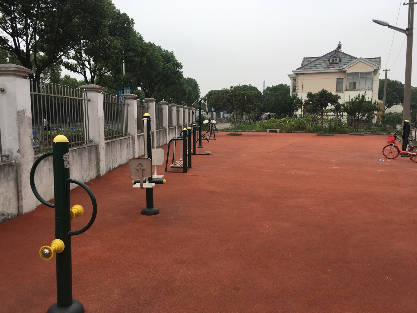 新東苑三村健身點（南）