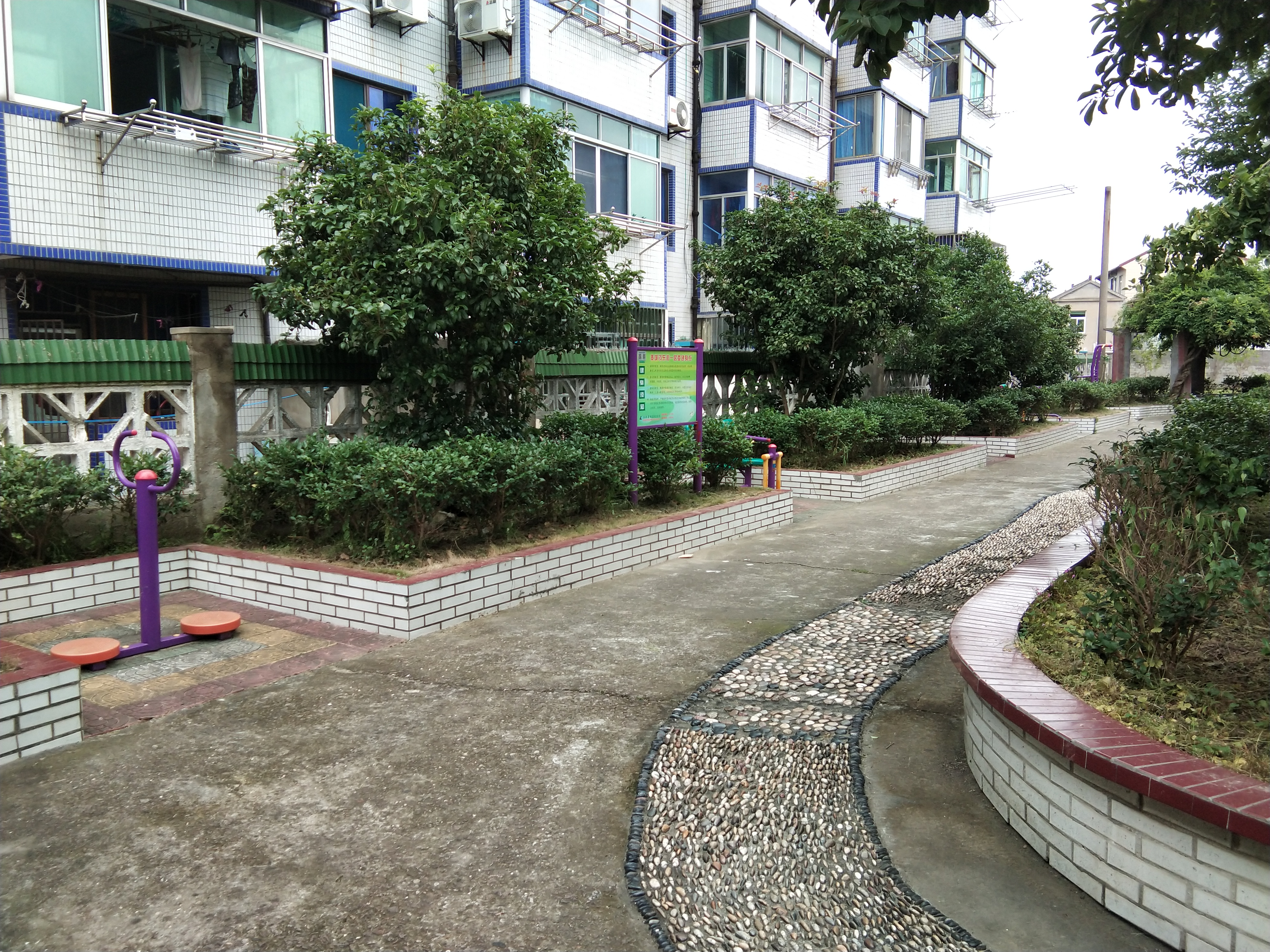 奉城一居市民益智健身苑點(diǎn)