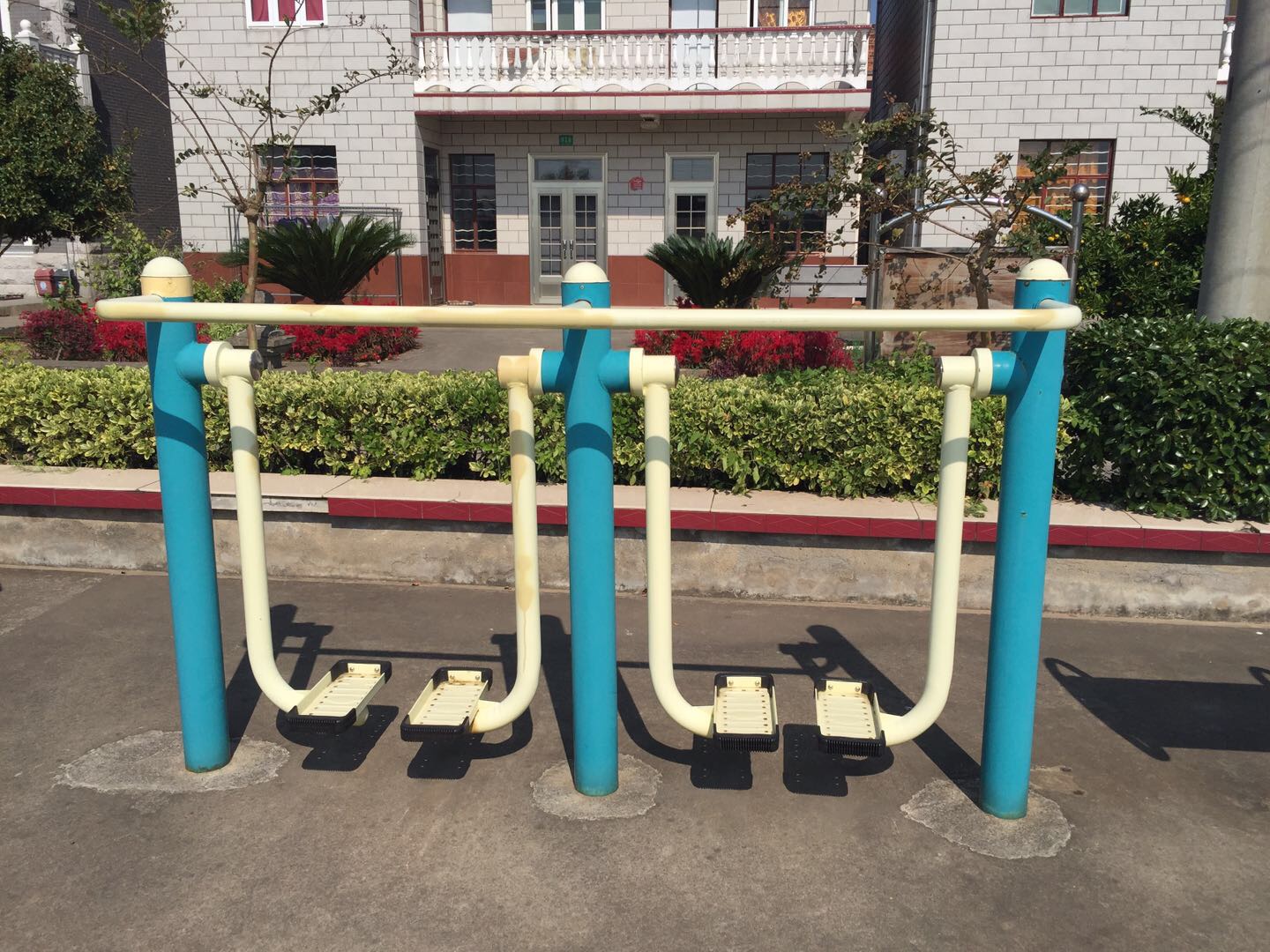 雙位太空漫步機