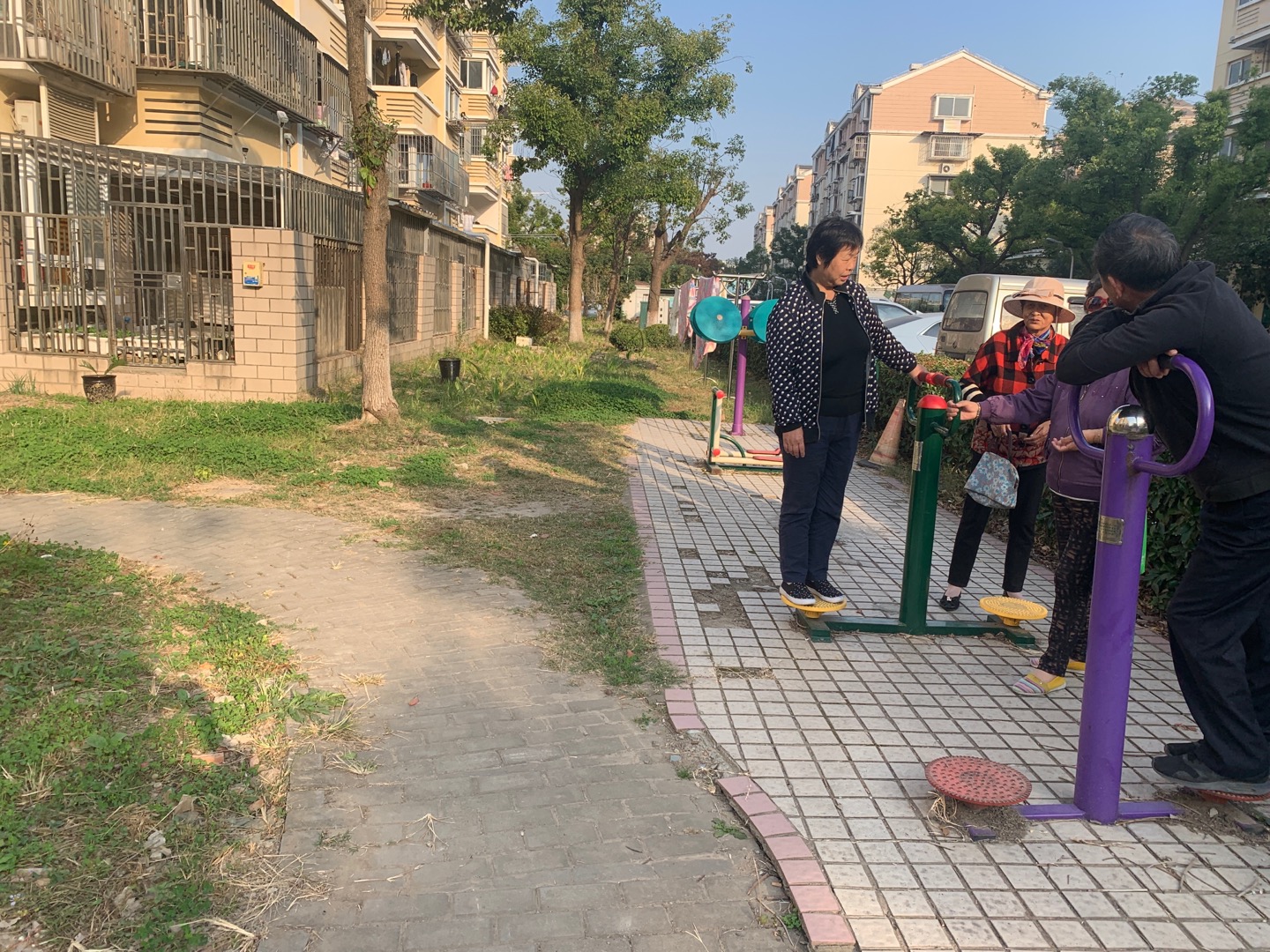 雙橋路180弄健身點(diǎn)