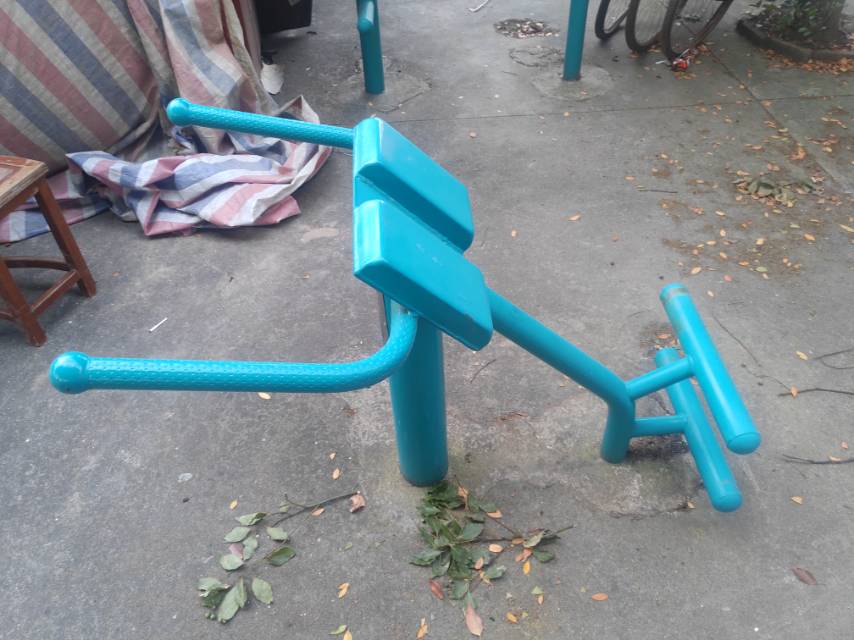 背肌訓(xùn)練器