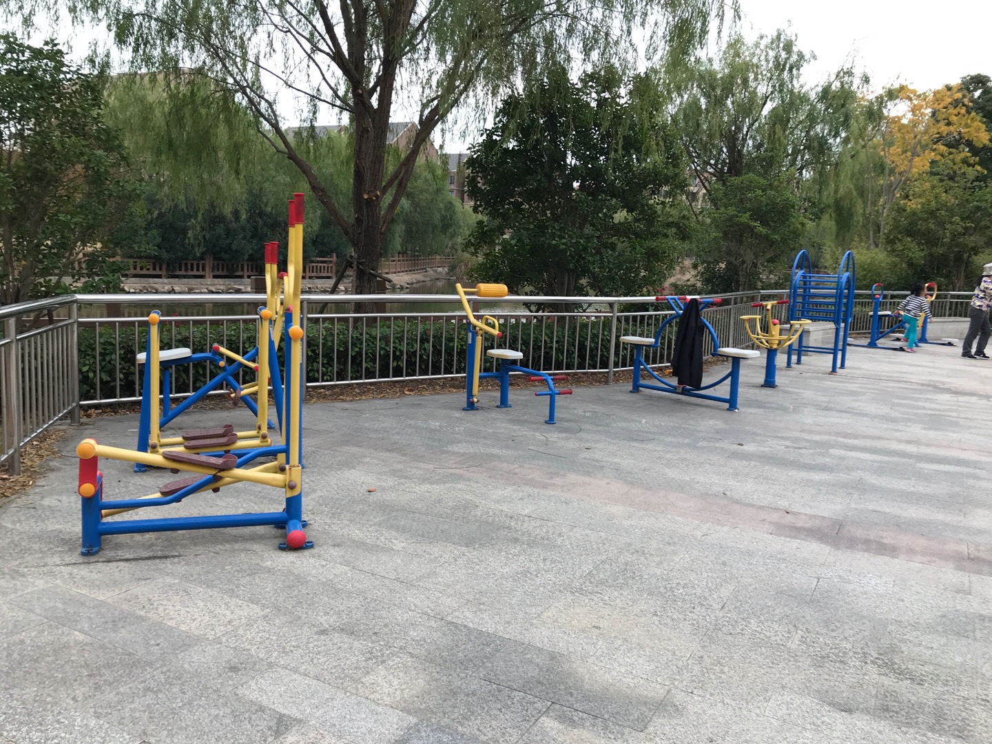 夏櫟路333弄健身苑點