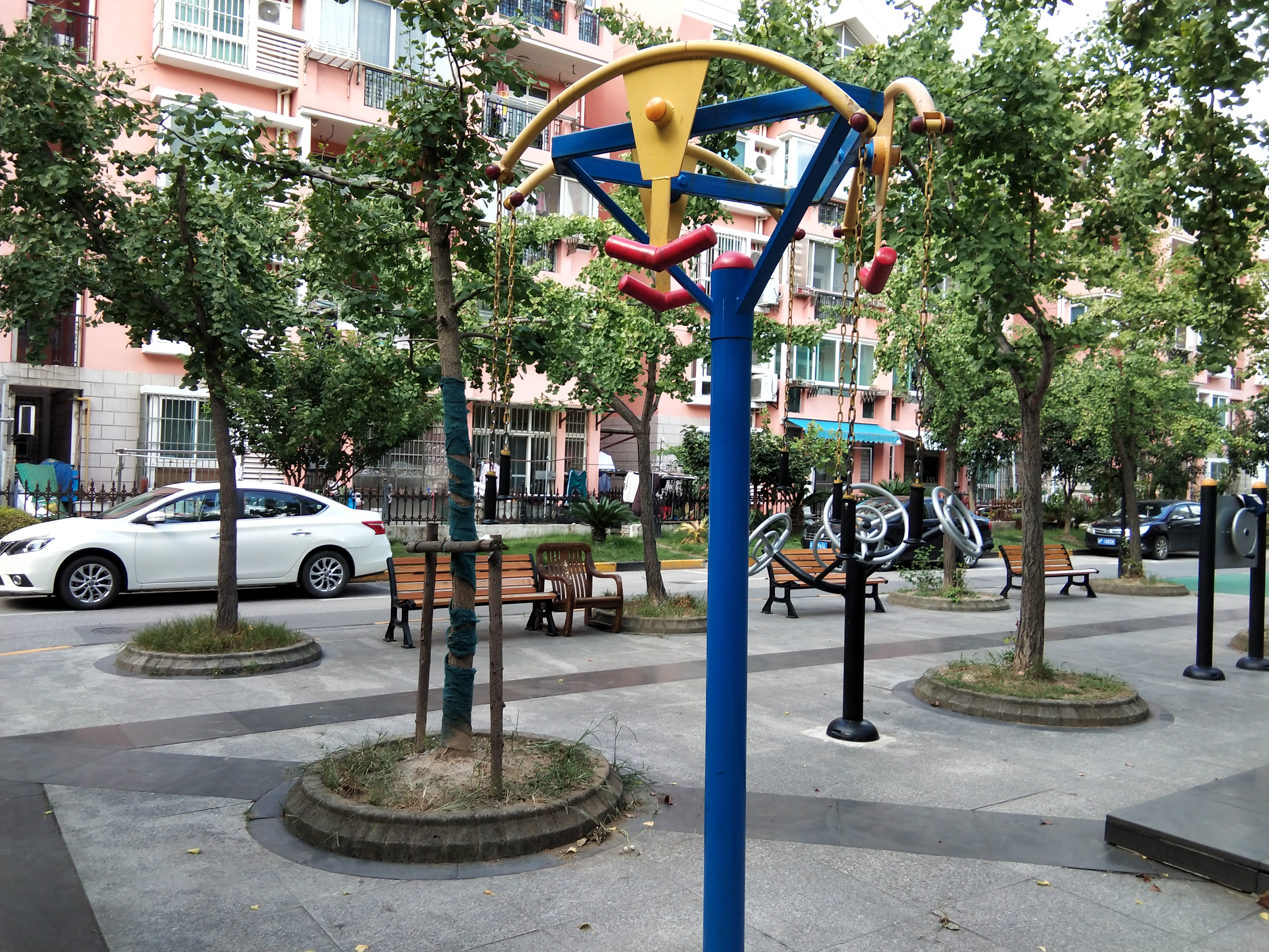 三人上肢牽引器