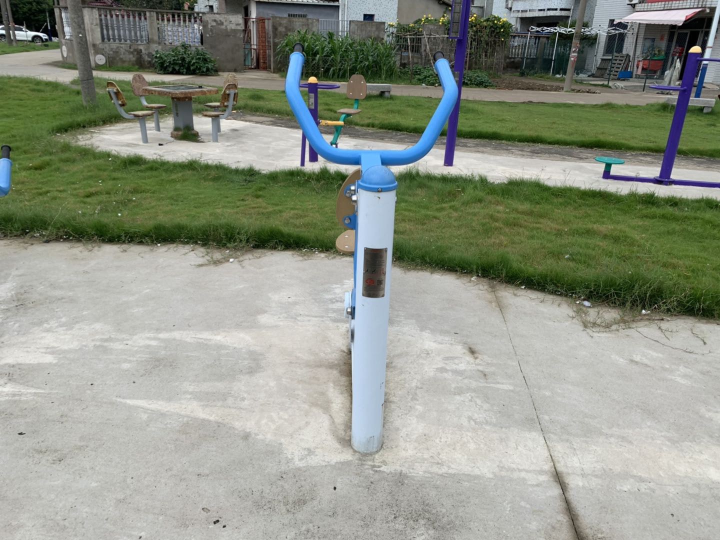 自重式高拉訓(xùn)練器