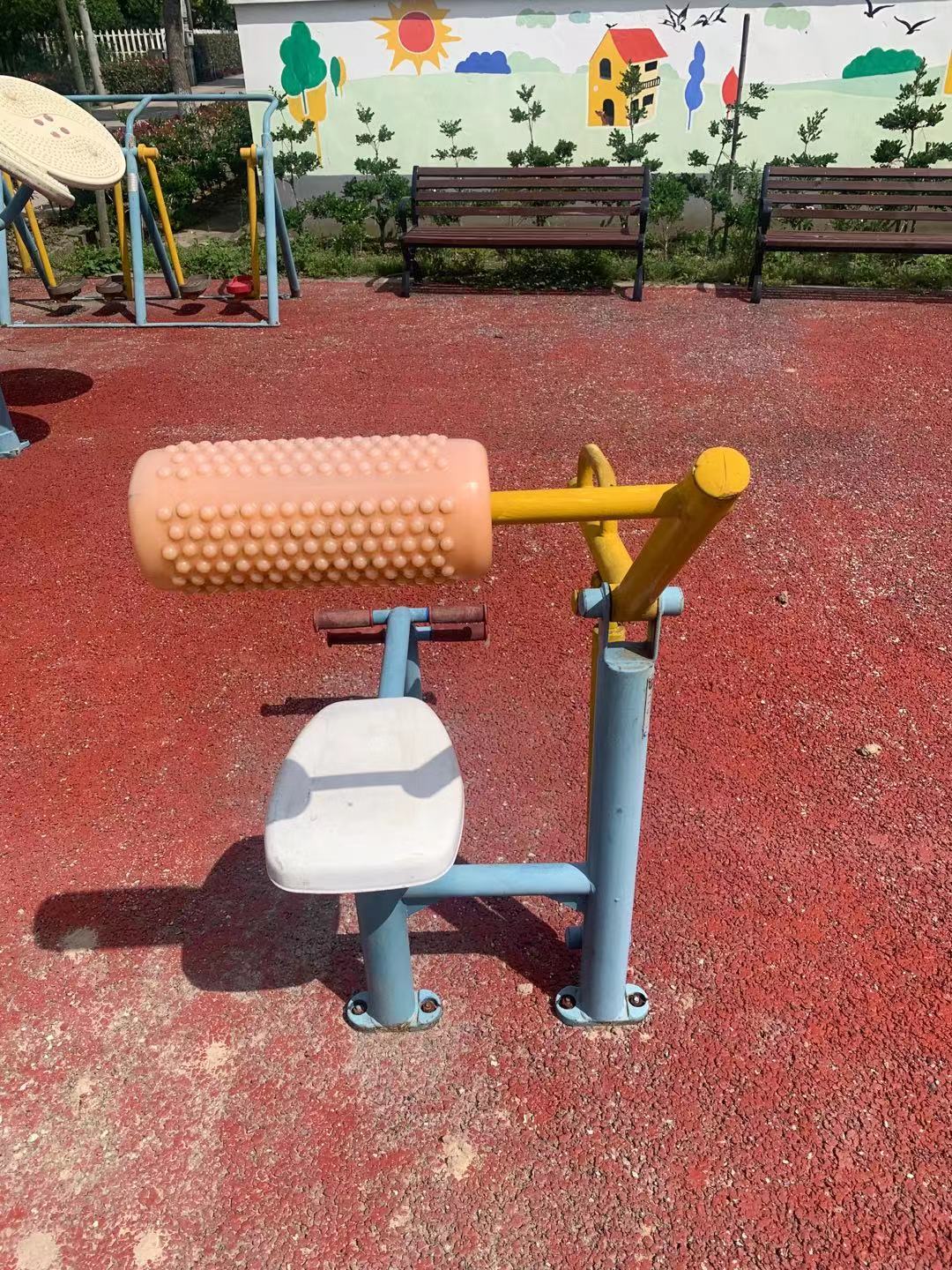 腹背鍛煉器 腹背鍛煉器