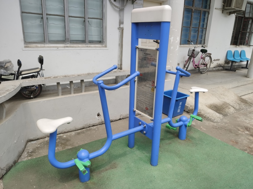 雙立柱健身車(chē)