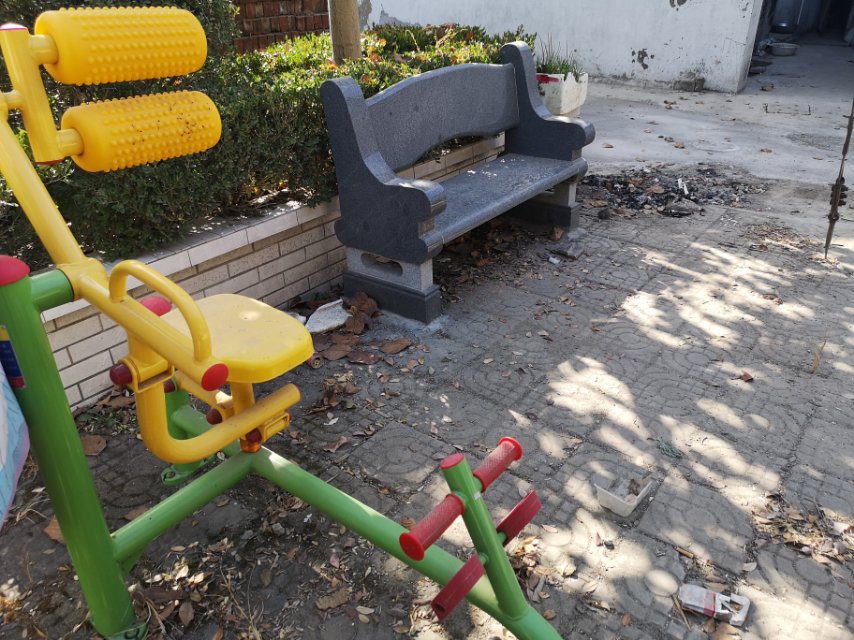 自重腹背鍛煉器