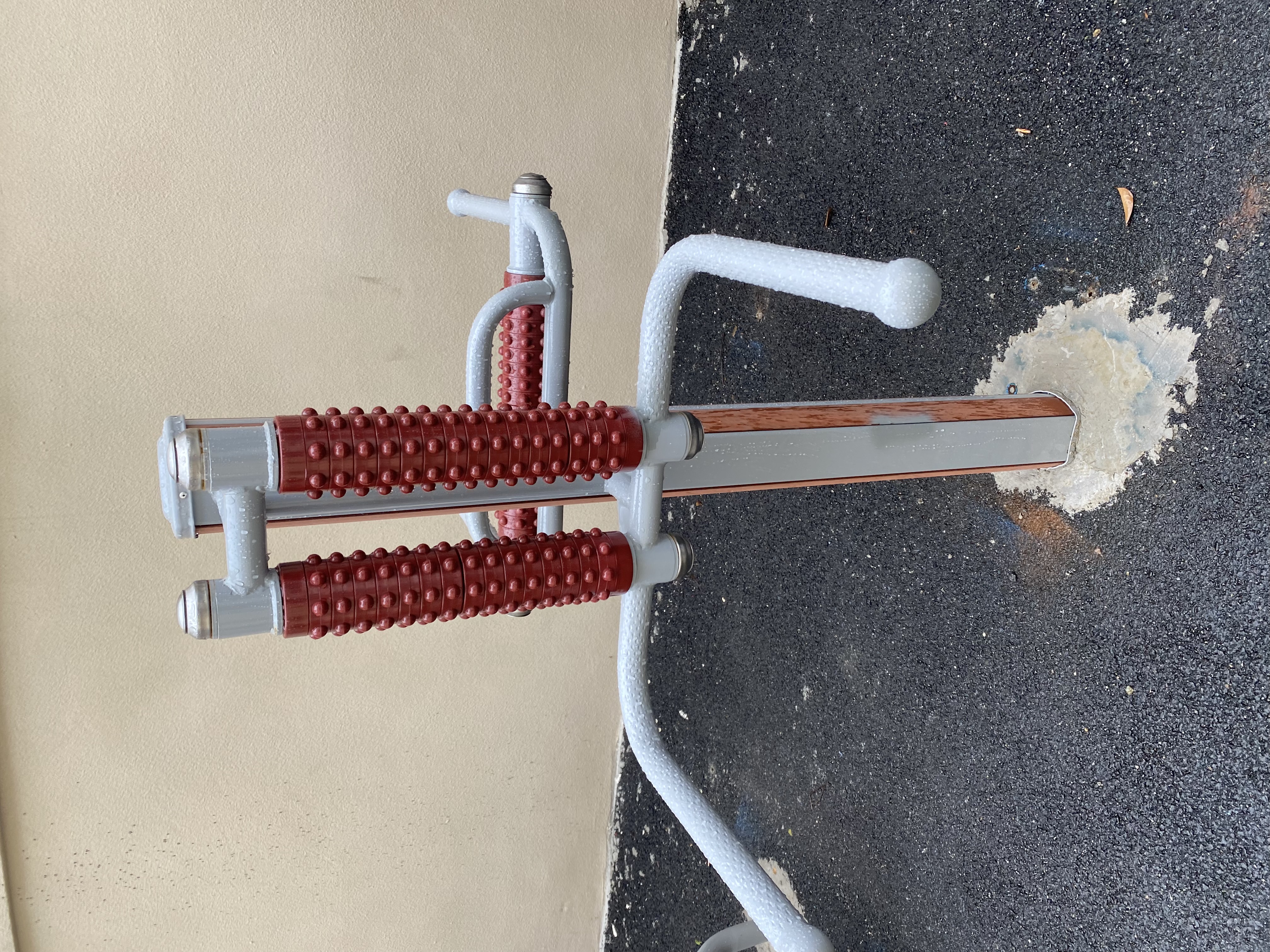 互動式腰背按摩器