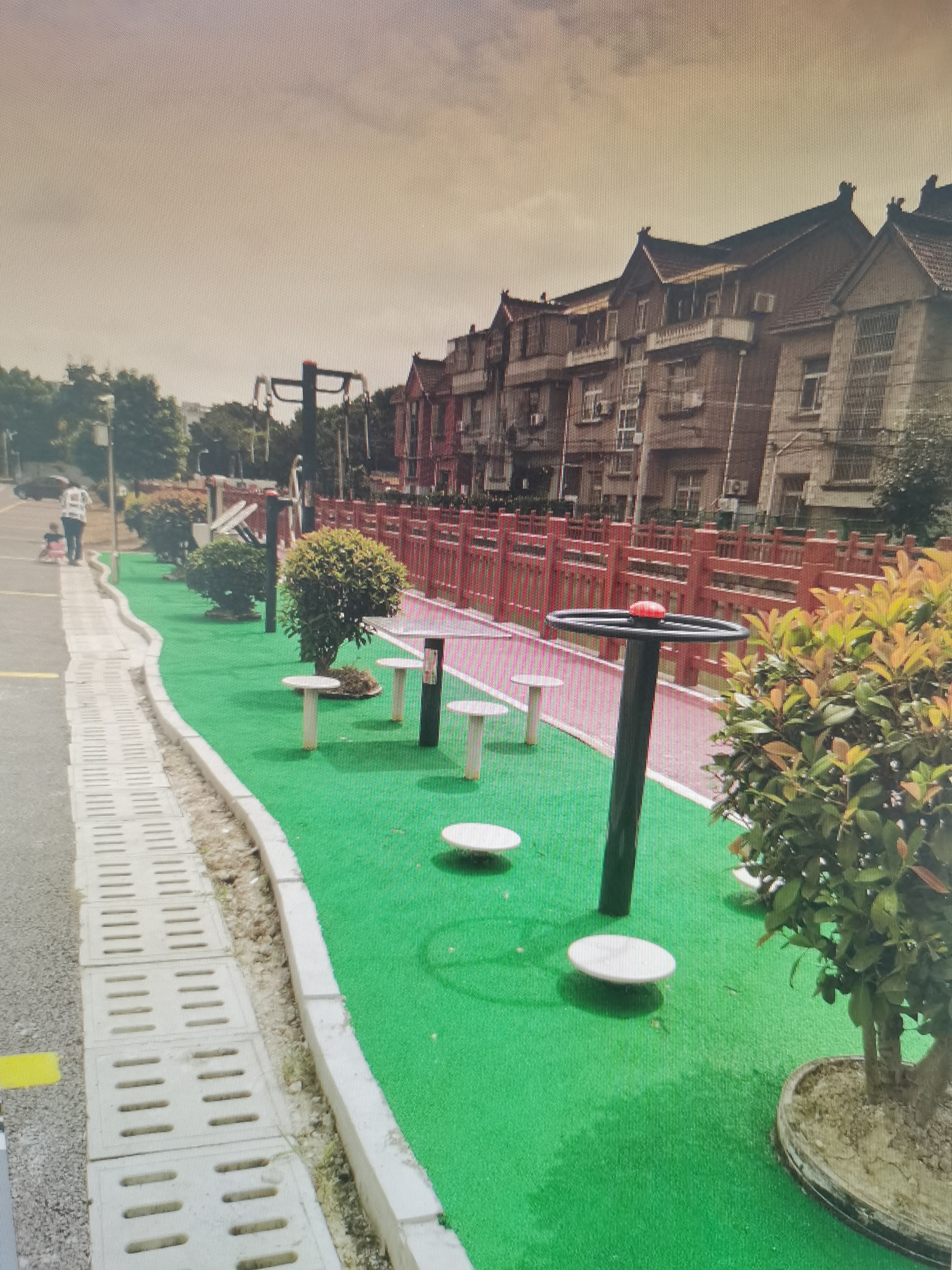 徐涇鎮(zhèn)楊巷西區(qū)市民益智健身苑點