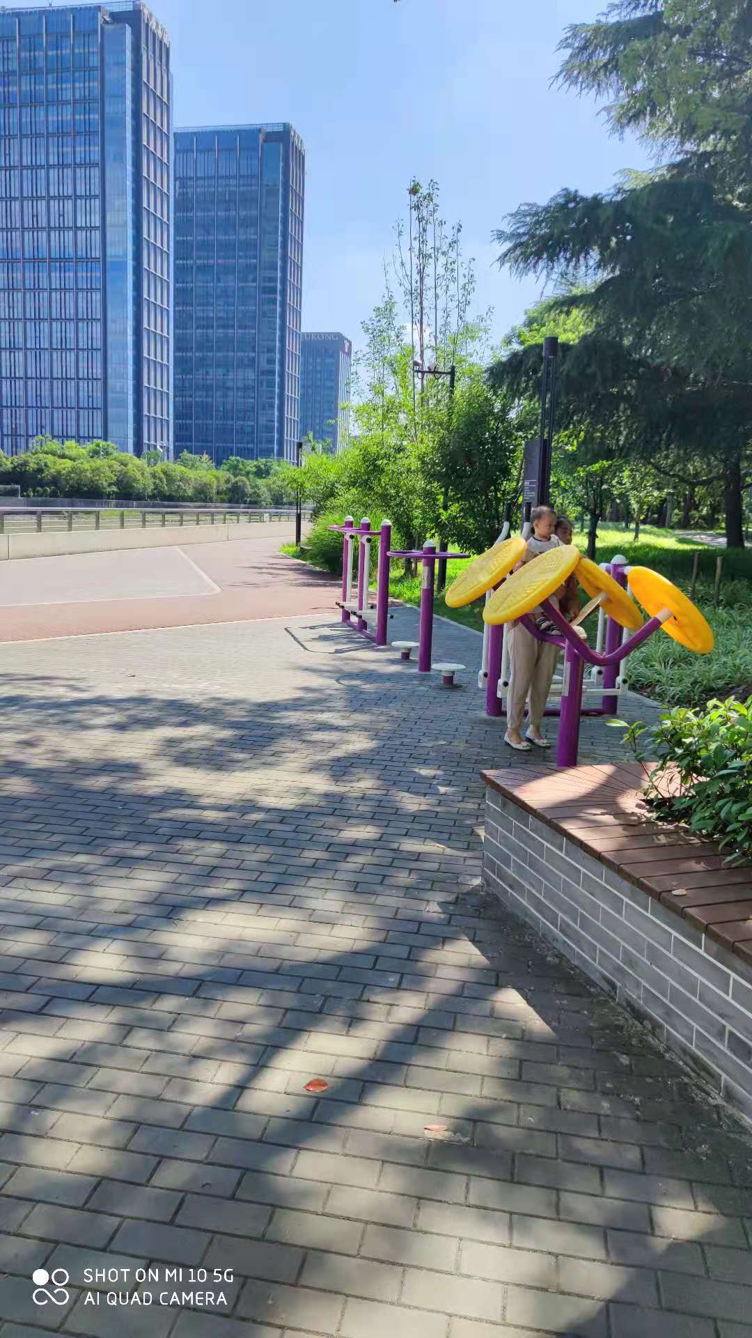 綠世界花園二期健身點(diǎn)