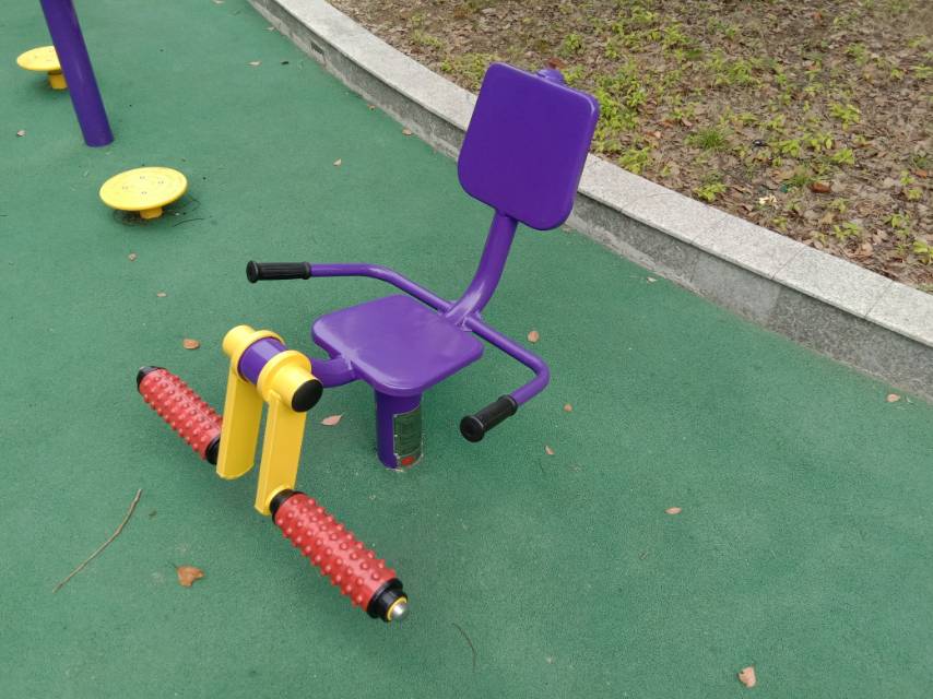 膝關(guān)節(jié)訓(xùn)練器