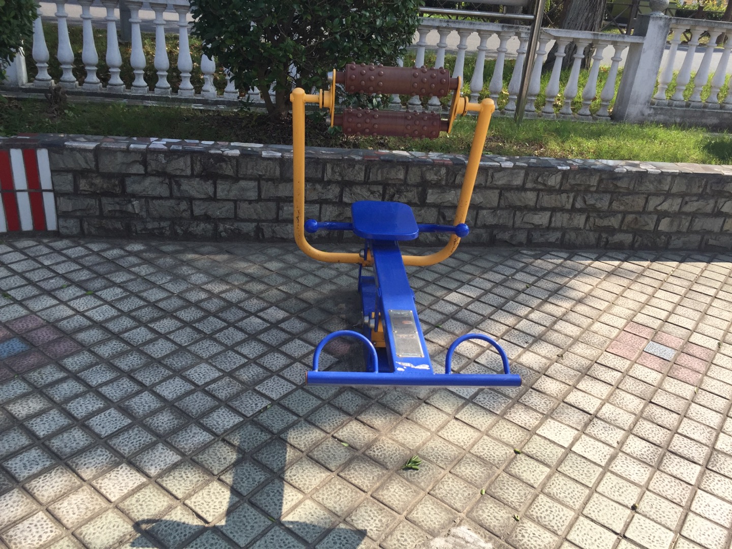 腹背屈伸訓(xùn)練器